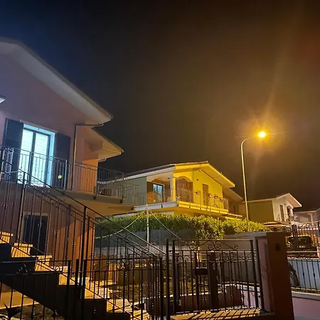 Casa Nina ベッド・アンド・ブレックファスト カメリーノ